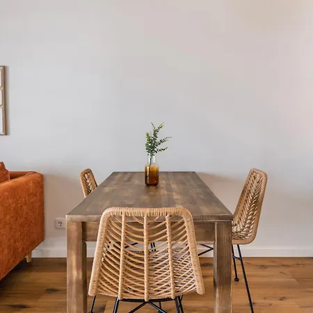 Appartement Soft Modern Flat With Pool & Gym By Lovelystay Lissabon