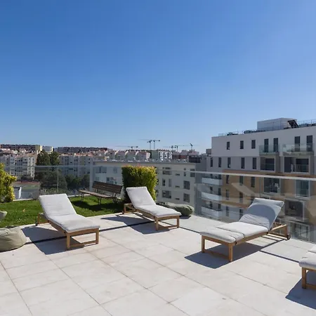 Appartement Soft Modern Flat With Pool & Gym By Lovelystay