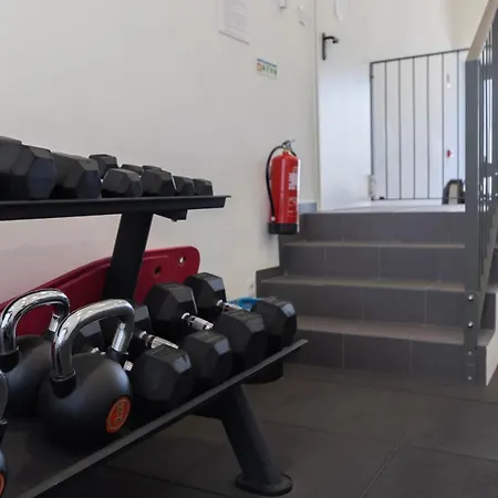 Soft Modern Flat With Pool & Gym By Lovelystay Apartman Lisboa